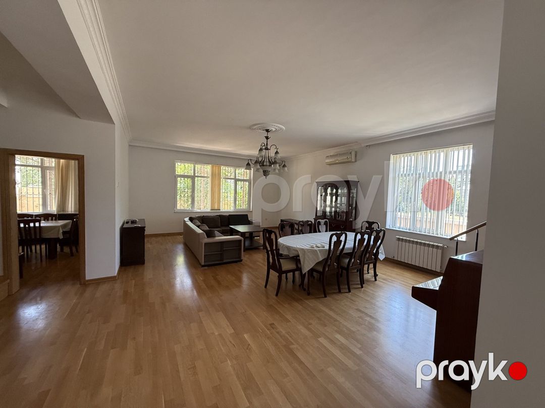 Satılır 9 otaqlı həyət evi/bağ evi 400 m² — Ev, villa, Bakı (2)