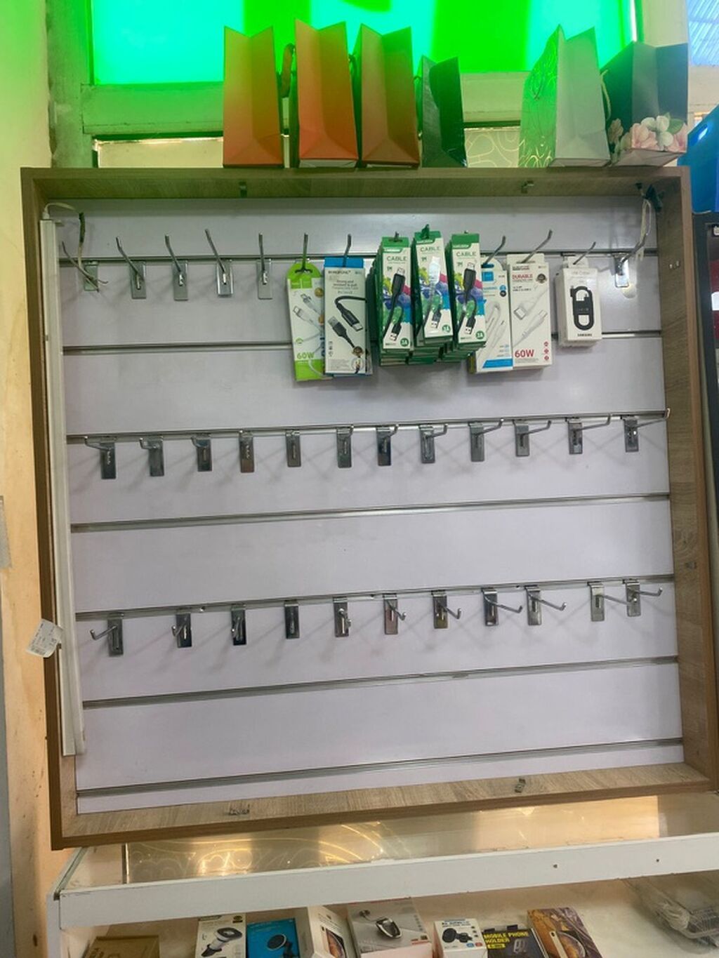 Metal panel qarmaqları (slatwall/şpros üçün) - Material: möhkəm xrom — Digər, Masazır (2)