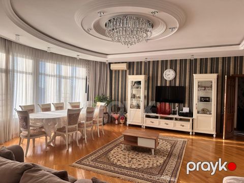 Satılır 3 otaqlı yeni tikili 162 m²
