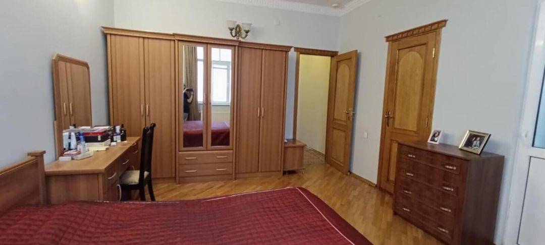 Satılır 4 otaqlı yeni tikili 202 m² — Mənzil, Bakı (10)