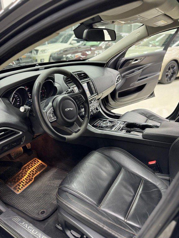 Jaguar XE, 2.0 L, 2016 il, 174 500 km — Avtomobillər, Bakı (9)