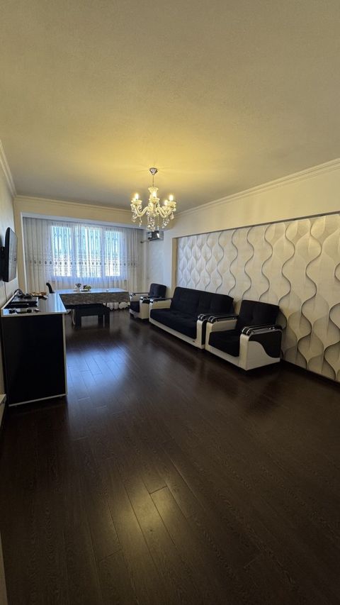 Satılır 2 otaqlı köhnə tikili 51 m² — Bakı