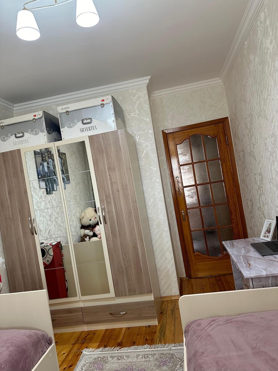 Satılır 4 otaqlı köhnə tikili 100 m² — Mənzil, Bakı (11)