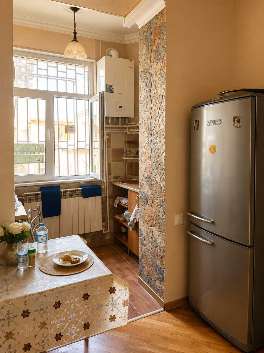 Satılır 1 otaqlı köhnə tikili 42 m² — Mənzil, Bakı (9)