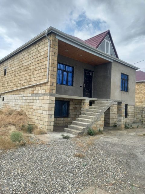 Həyət evi, Binəqədi r — Bakı