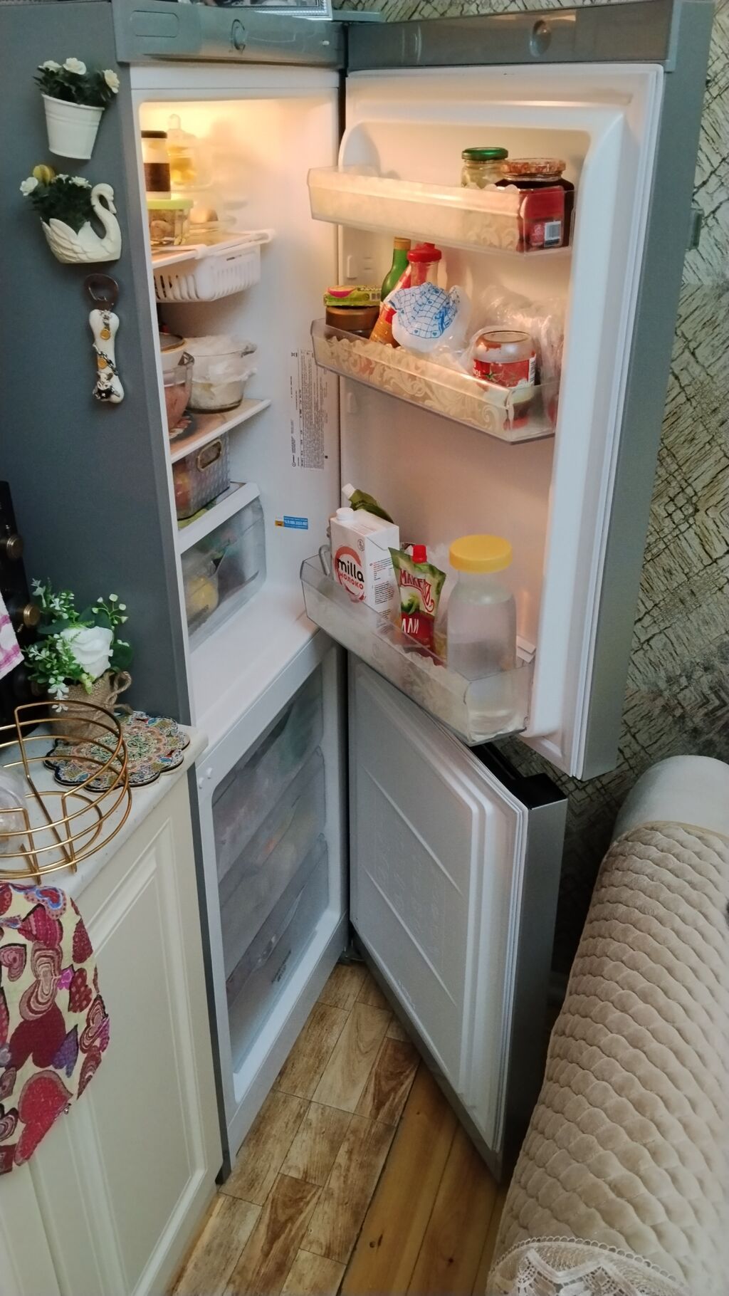 Indesit DFE 4160 S soyuducu - Rəng: gümüş/metallik, aşağıda dondurucu — Soyuducular, Bakı (3)