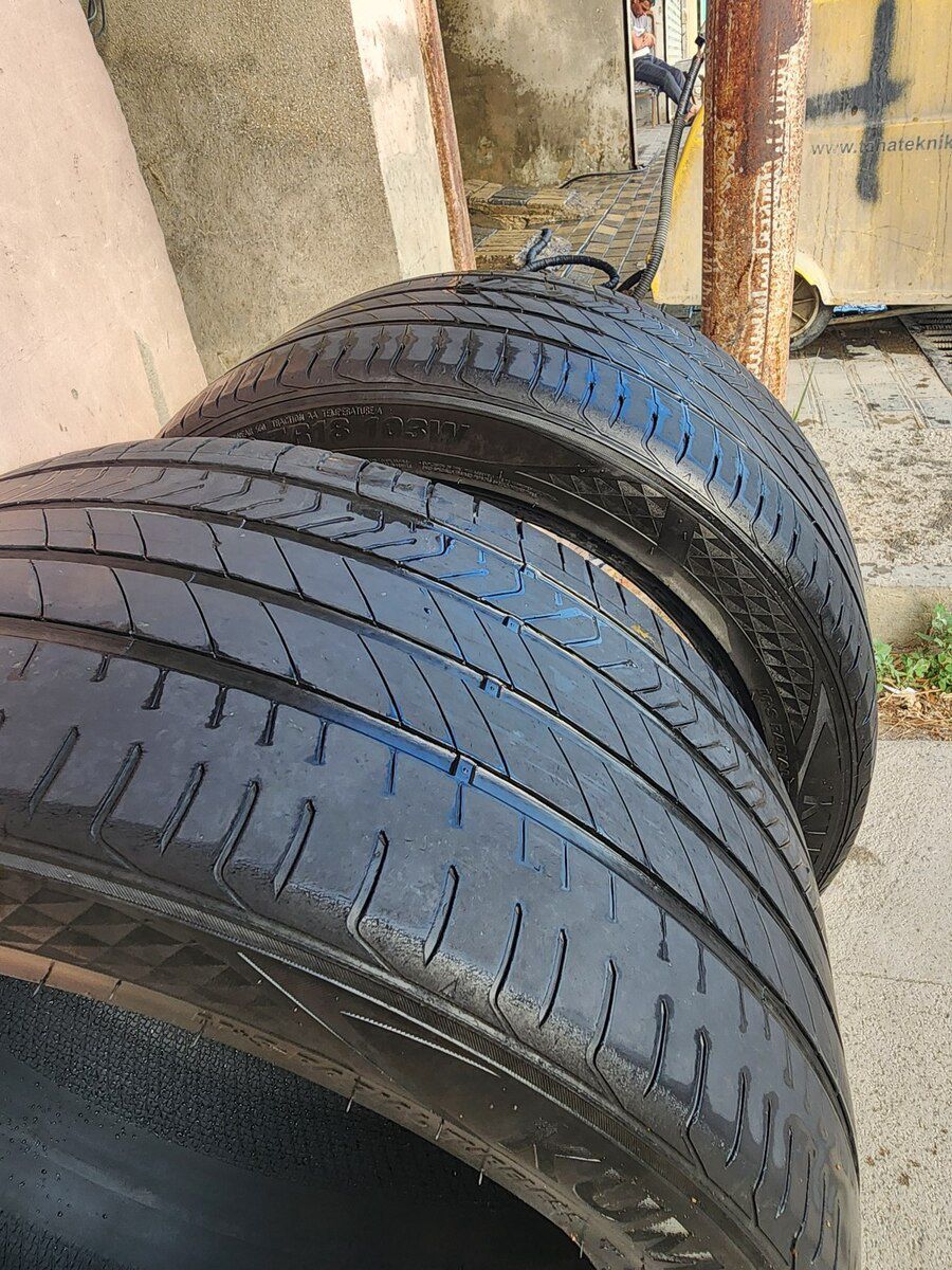Şinlər 275/40 R18 — Ehtiyat hissələri və aksesuarlar, Bakı (3)