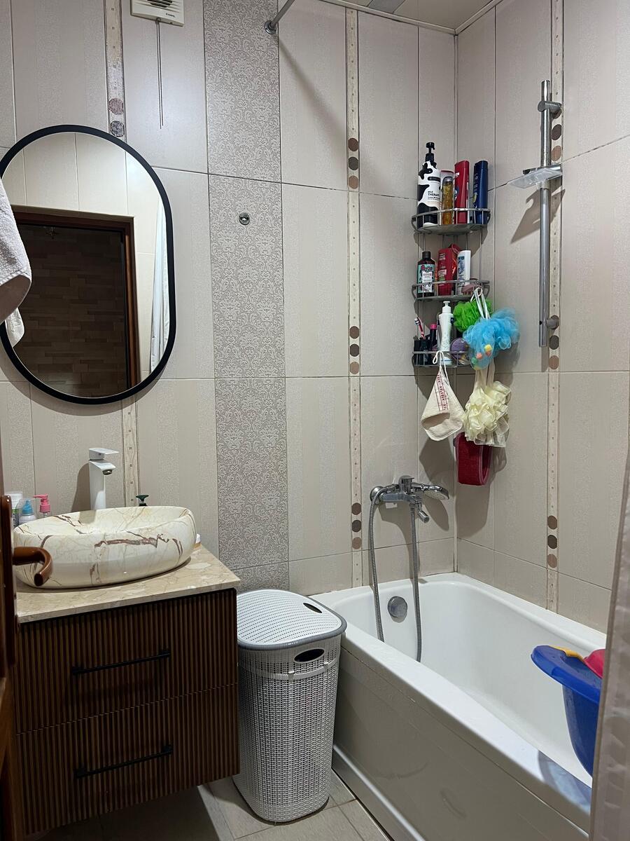 Satılır 4 otaqlı köhnə tikili 105 m² — Mənzil, Bakı (5)