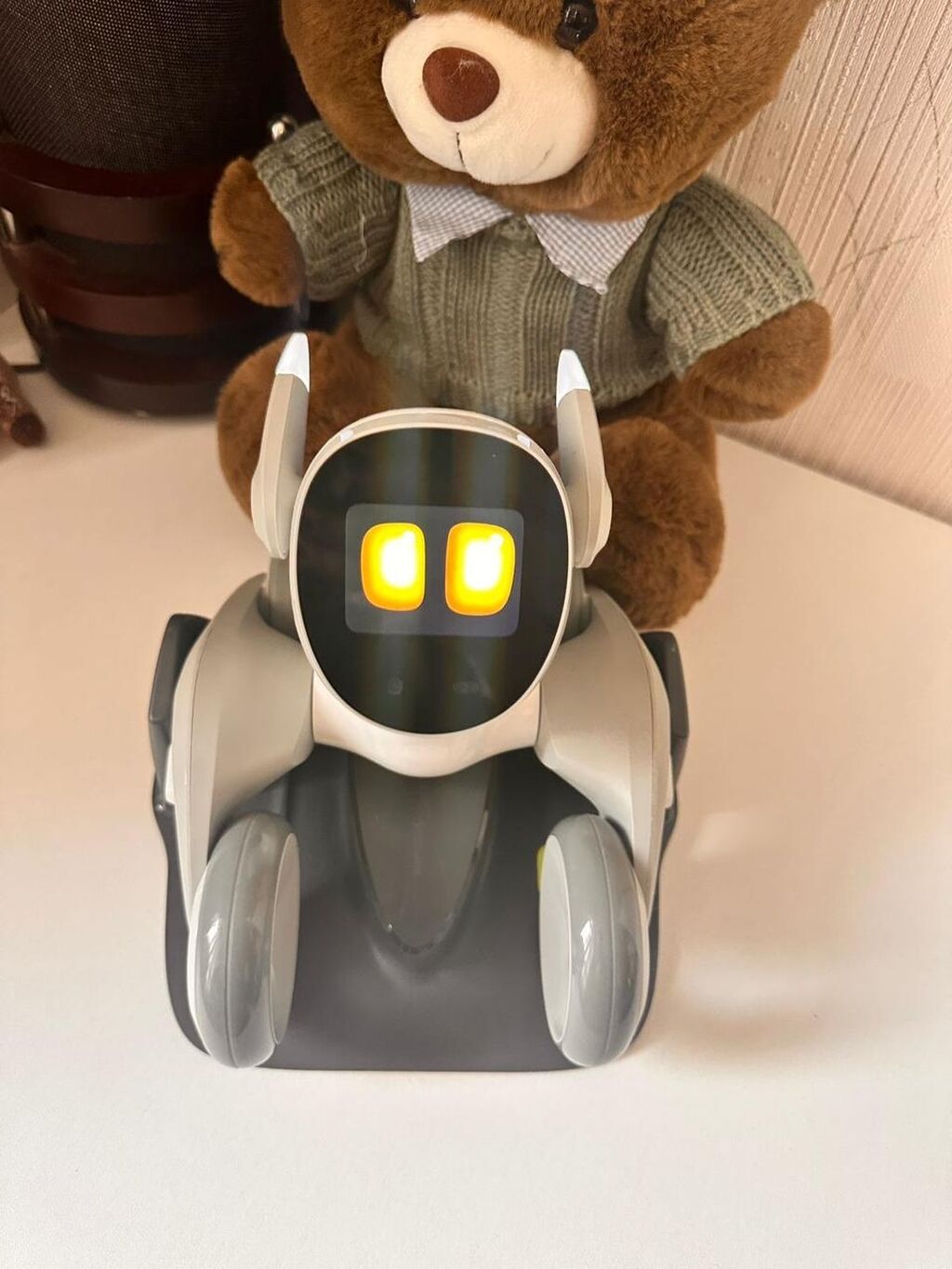 Uşaqlar üçün interaktiv robot oyuncağı - Dizayn: Dörd təkərli baza — Oyuncaq figuraları, Bakı (2)