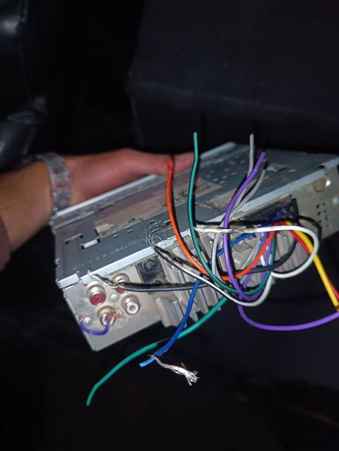 Pioneer avtomobil maqnitofonu – 1 DIN Xüsusiyyətlər: - Model: Mosfet — Gəncə
