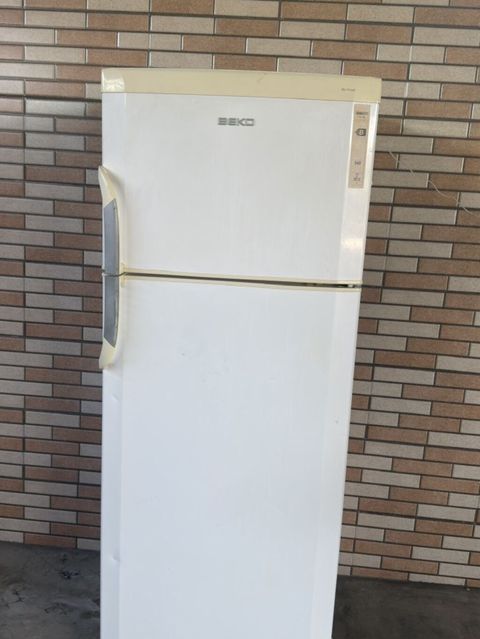 Beko iki qapılı soyuducu - Üst kamera – dondurucu, aşağı kamera — Sabirabad