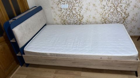 Yataq çarpayısı matras ile birqə) çox az iştenilib teze kimidir — Bakı