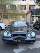 Mercedes E 220, 2.2 L, 1999 il, 528 000 km — RR 333 Cars