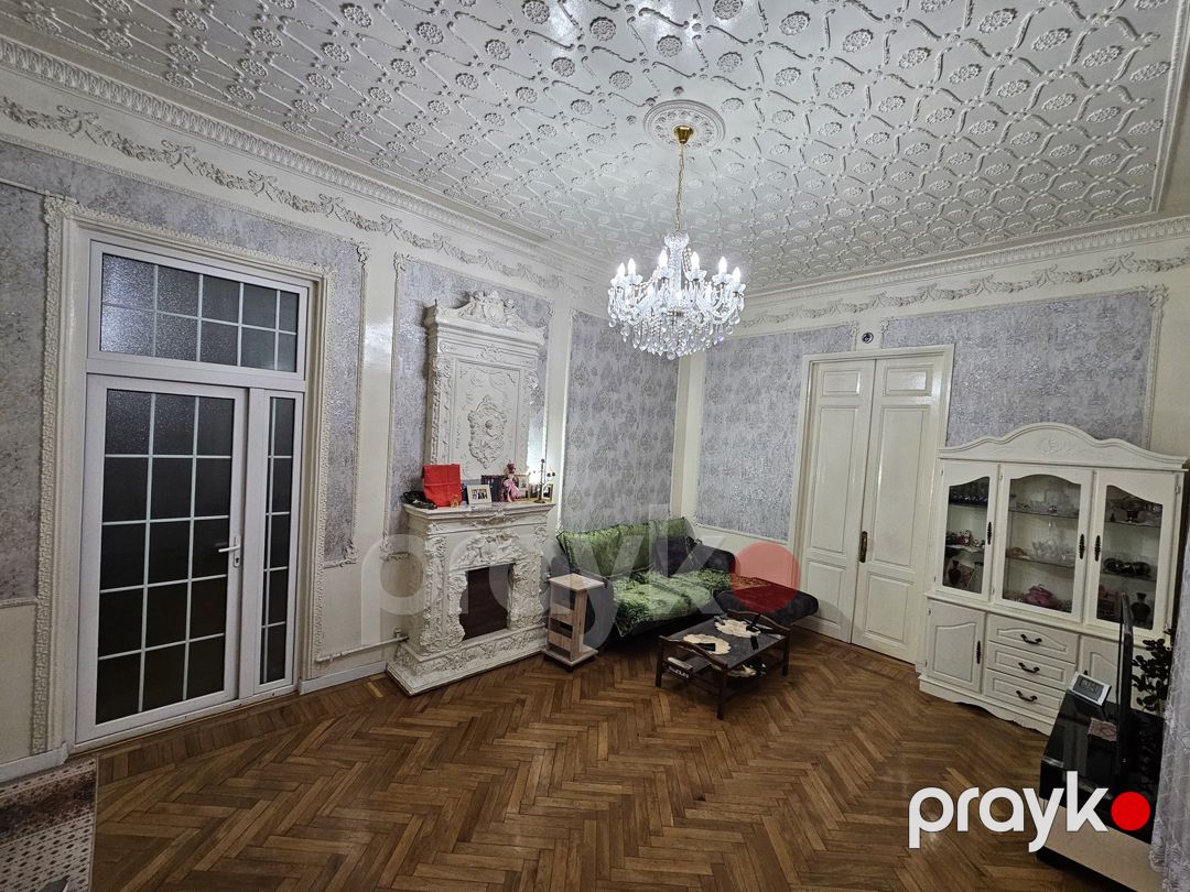 Satılır 5 otaqlı köhnə tikili 140 m² — Mənzil, Bakı (9)