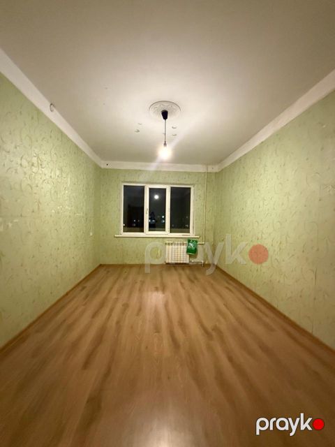 İcarəyə verilir 3 otaqlı köhnə tikili 85 m²