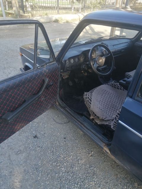 VAZ (Lada) 2106: 1.6 l 1985 il 150000 km Sedan — Saray