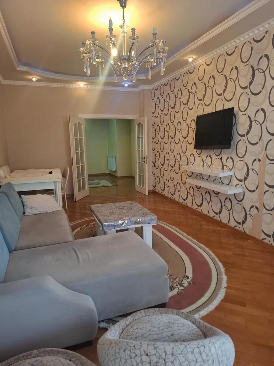 İcarəyə verilir 3 otaqlı yeni tikili 125 m² — Mənzil, Bakı (2)