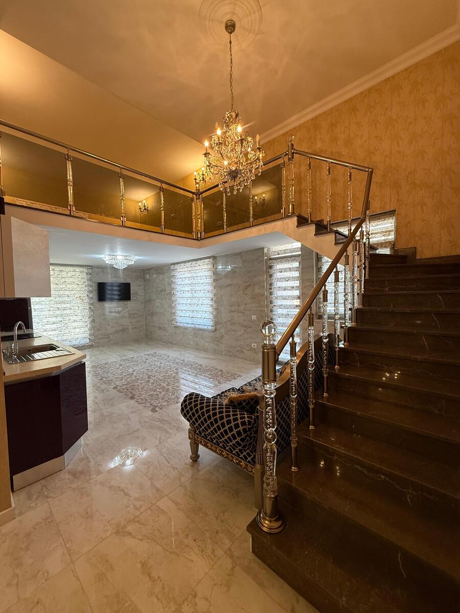 Satılır 4 otaqlı yeni tikili 200 m² — Mənzil, Bakı (12)