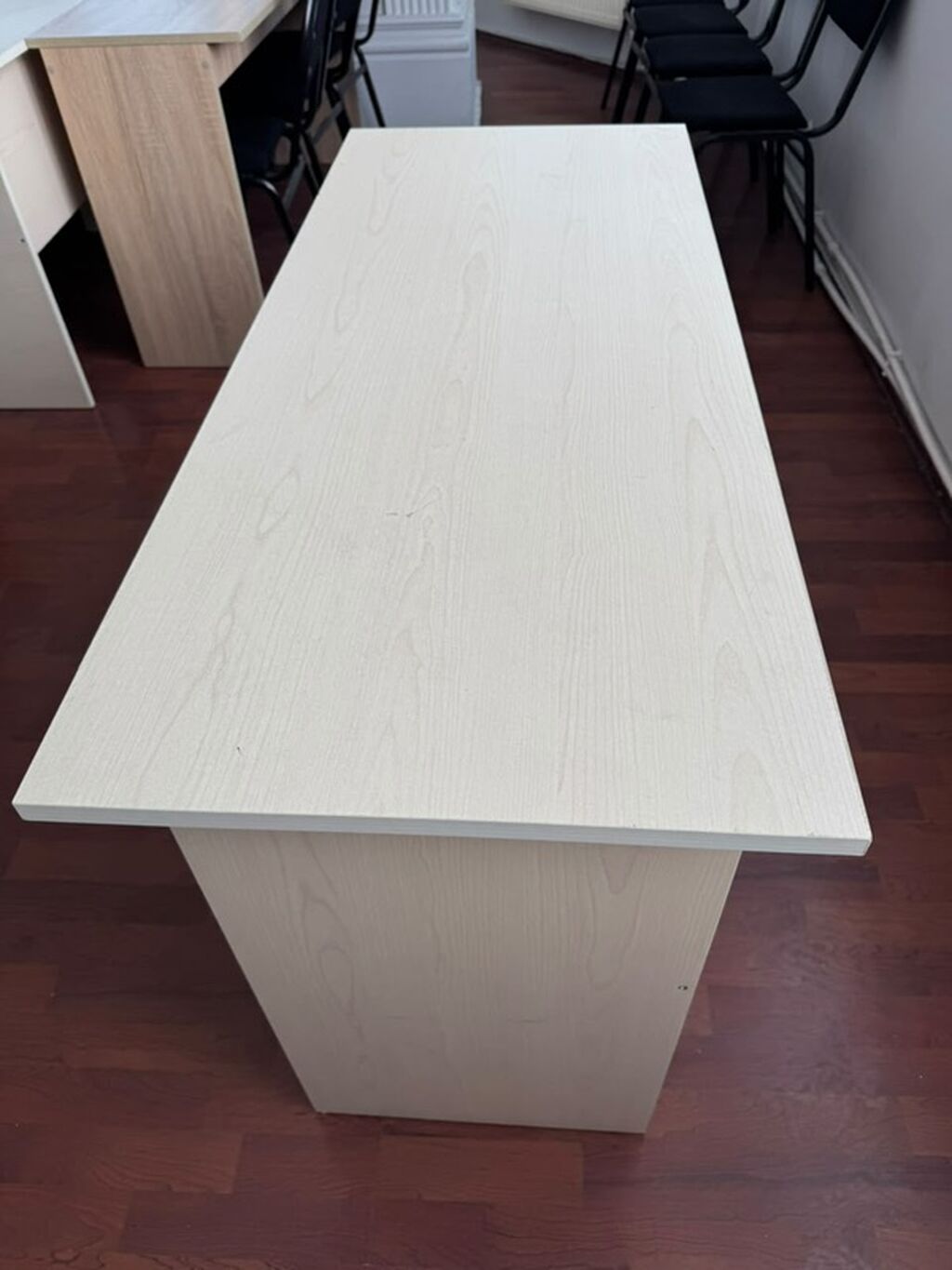 Ofis üçün mebel dəsti Əla vəziyyətdə ofis dəsti (Masa və 2 stul). Çox — Ofis mebeli, Bakı