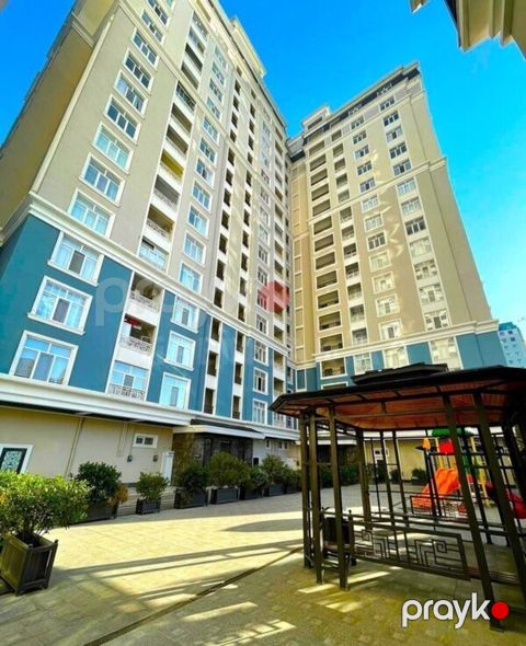 Satılır 5 otaqlı yeni tikili 272 m²