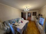 Satılır 3 otaqlı köhnə tikili 60 m² — Fəxri