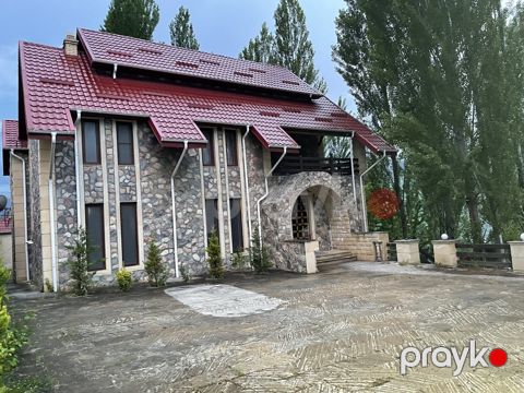 Satılır 7 otaqlı həyət evi/bağ evi 400 m²