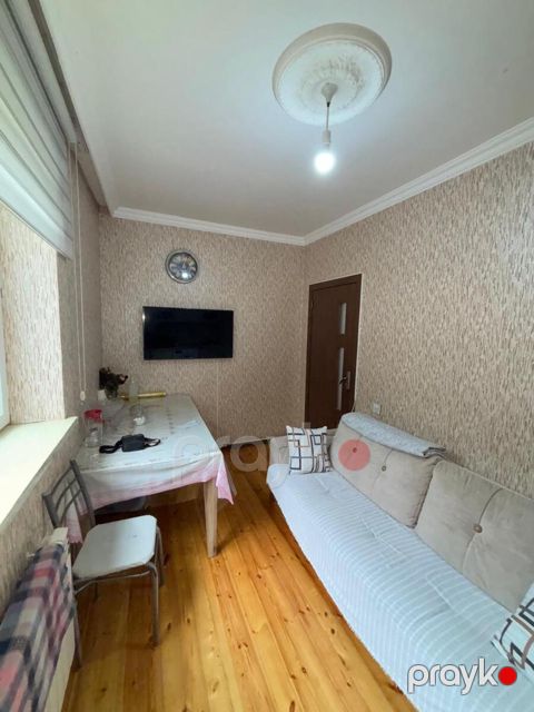 Satılır 2 otaqlı həyət evi/bağ evi 70 m²