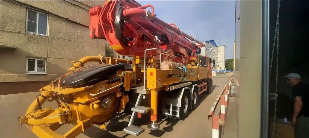 Beton vuran pompa "Sany", 2025 il — İnşaat texnikası, Bakı (2)