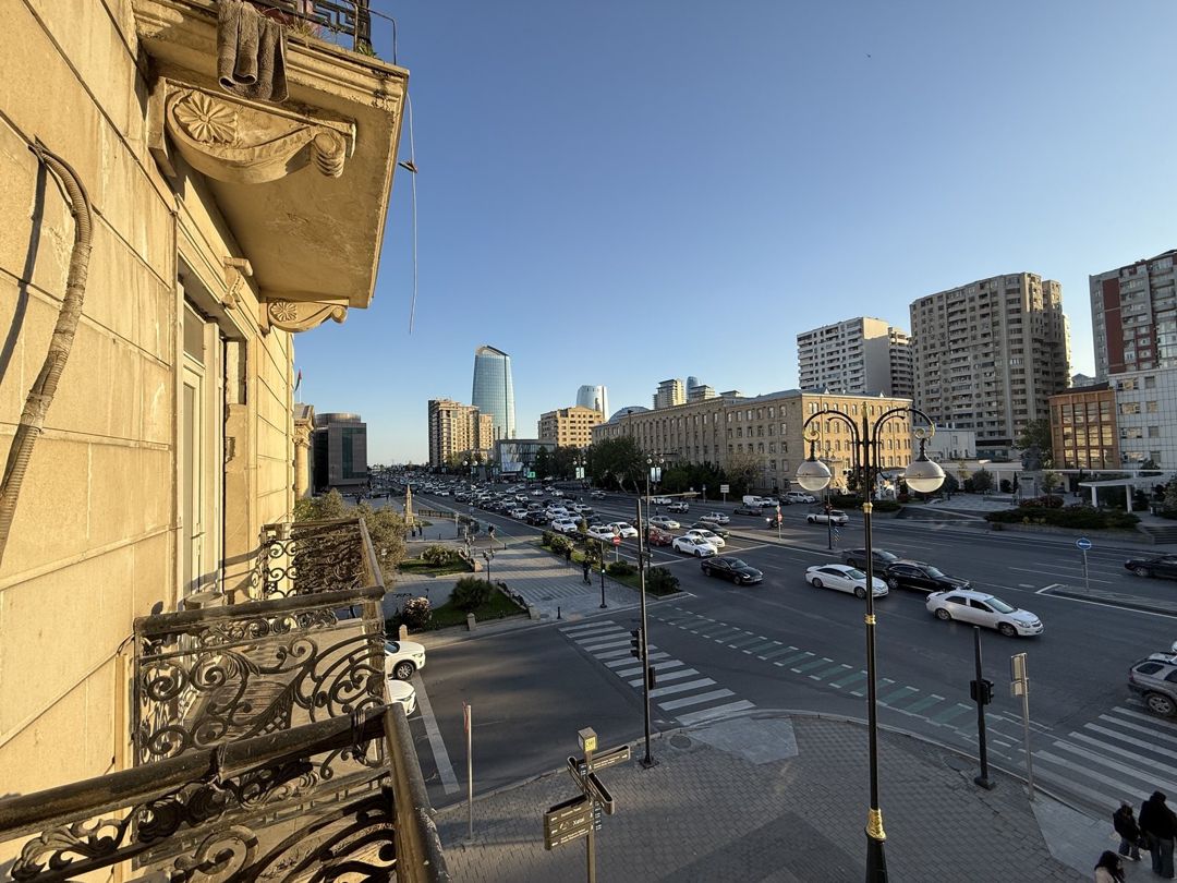 Satılır 3 otaqlı köhnə tikili 100 m² — Mənzil, Bakı (3)