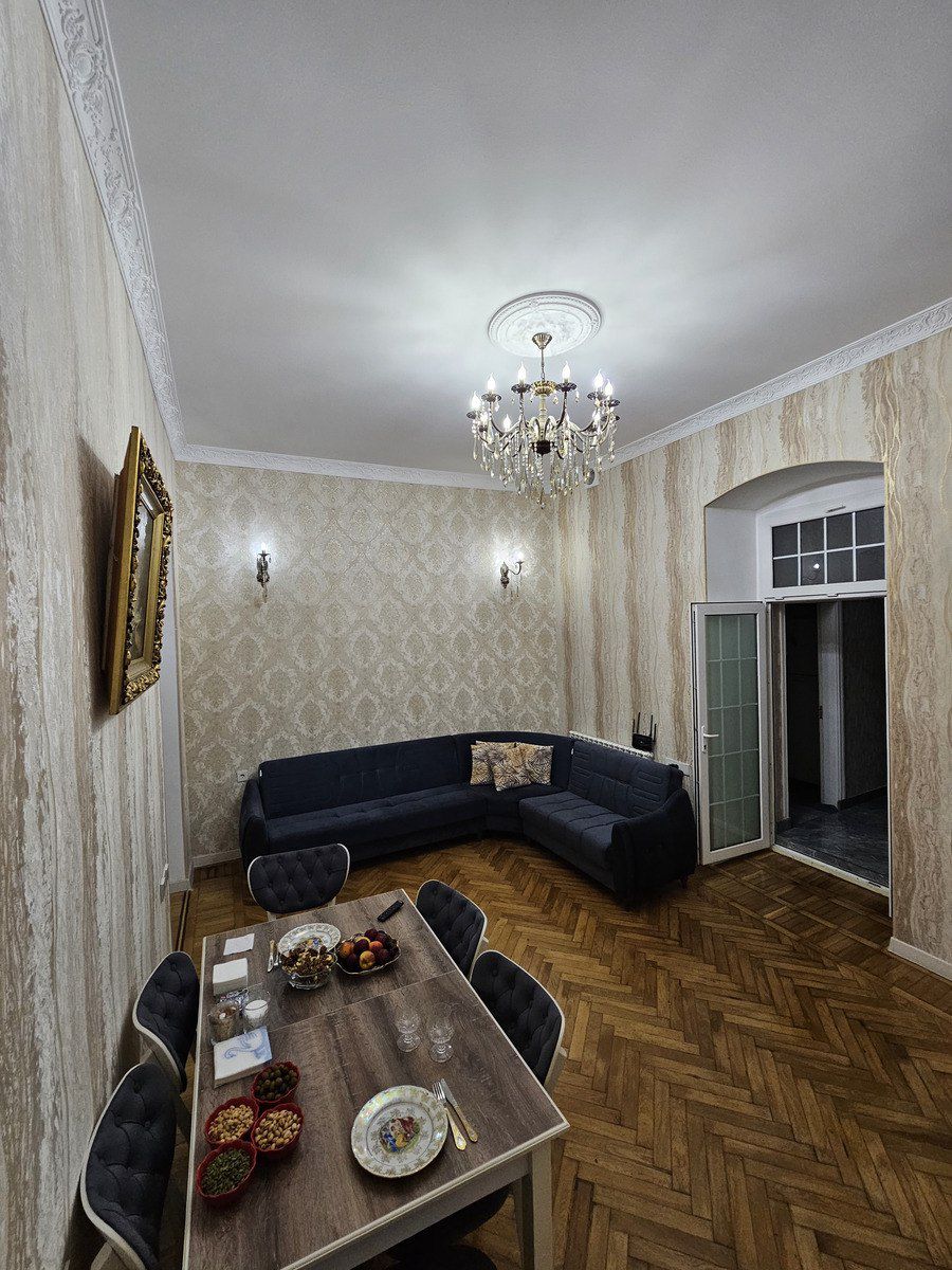 Satılır 4 otaqlı köhnə tikili 140 m² — Mənzil, Bakı (6)
