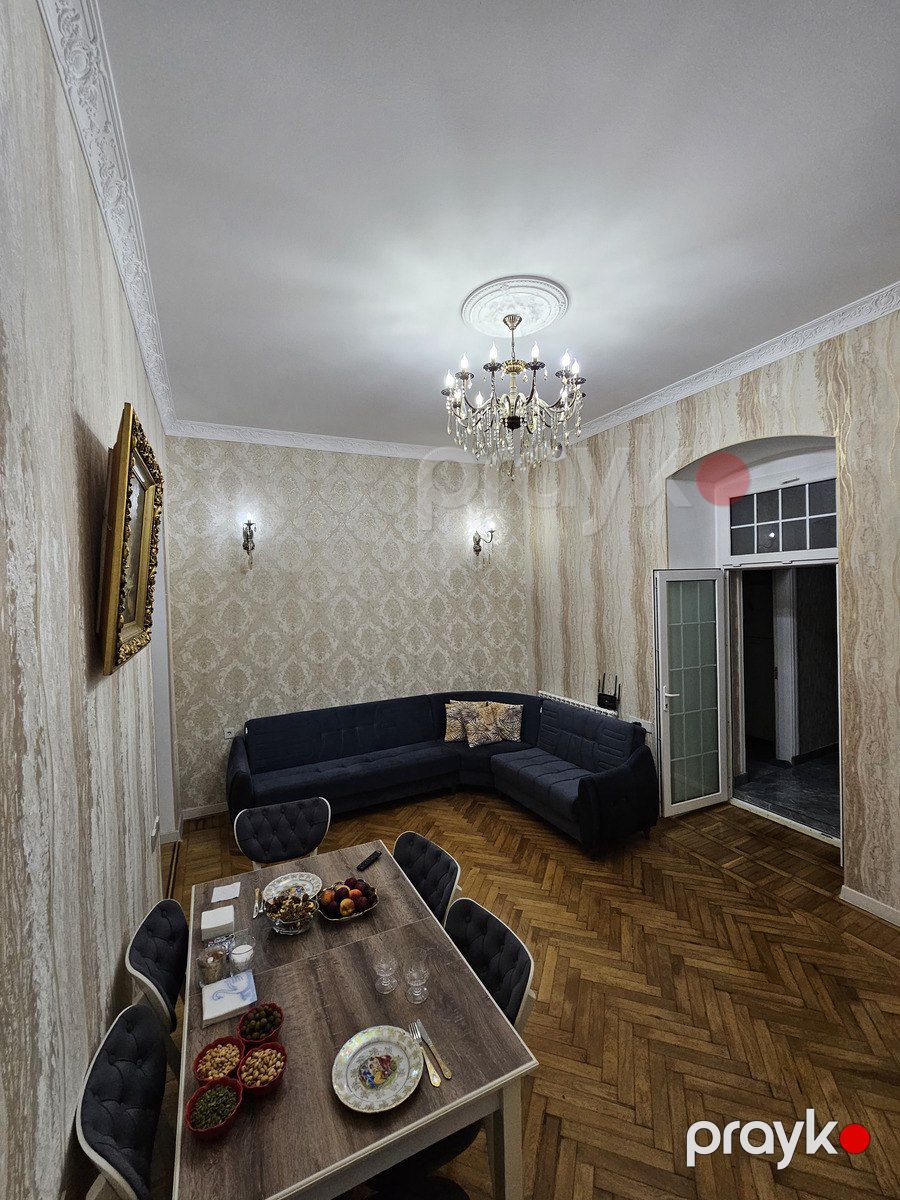Satılır 5 otaqlı köhnə tikili 140 m² — Mənzil, Bakı (6)