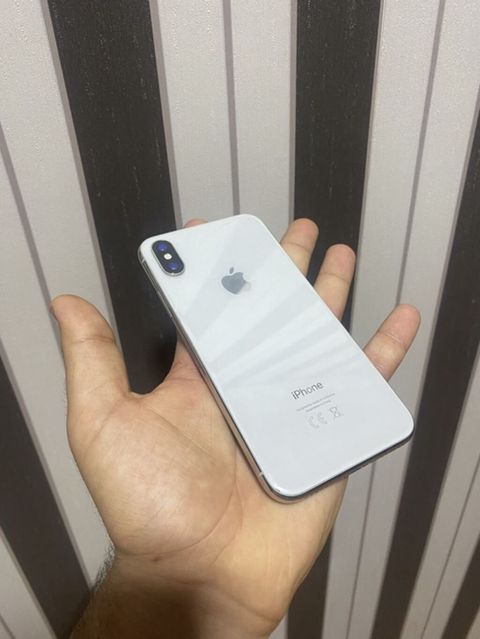 IPhone X, 64 GB, Ağ, Qırıq, Barmaq izi, Simsiz şarj — Bakı