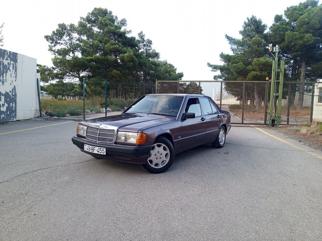 Mercedes 190, 2.0 L, 1993 il, 326 452 km — Avtomobillər, Sumqayıt