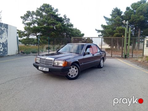 Mercedes 190, 2.0 L, 1993 il, 326 452 km