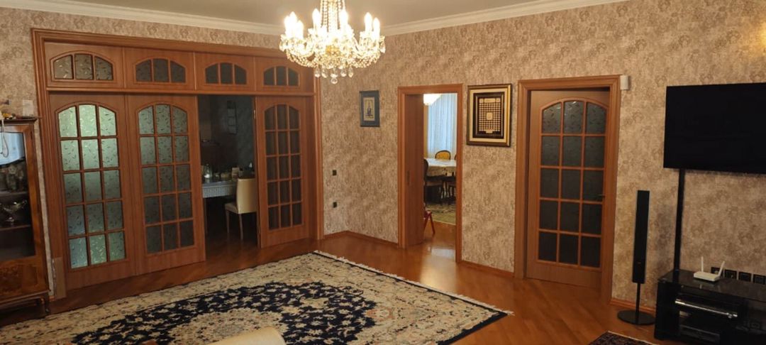 Satılır 8 otaqlı həyət evi/bağ evi 630 m² — Ev, villa, Bakı (4)