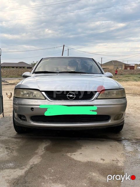 Opel Vectra, 2.2 L, 2001 il, 100 000 km