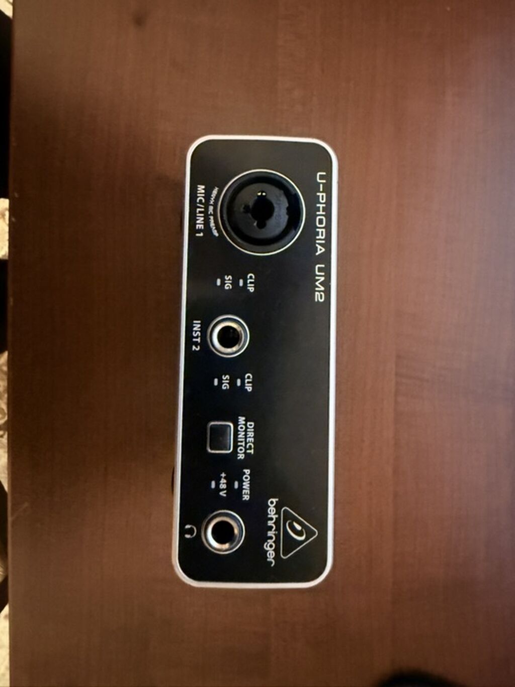 Behringer U-phorıa UM2 USB audio interfeysi Xüsusiyyətlər: - 2 giriş — Studiya və konsert üçün, Bakı (3)