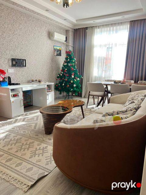 İcarəyə verilir 3 otaqlı yeni tikili 90 m²