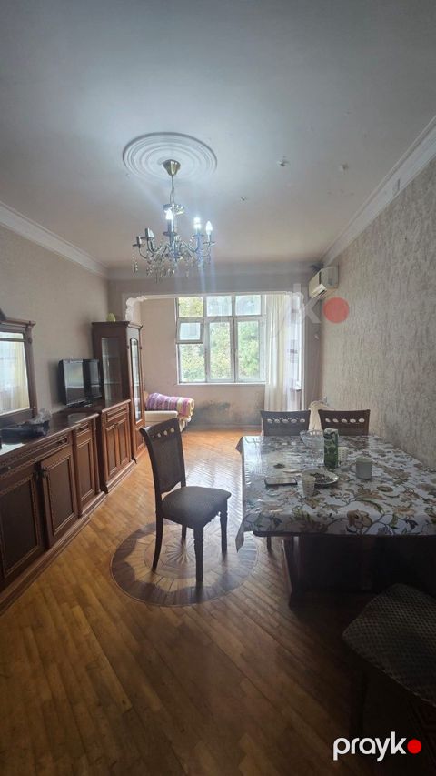 İcarəyə verilir 2 otaqlı köhnə tikili 45 m²