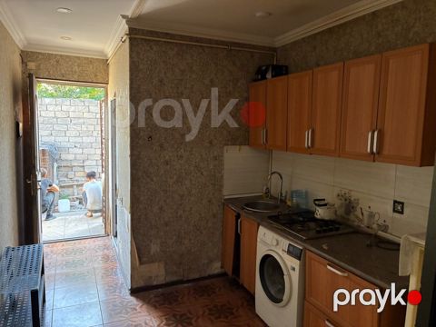 Həyət evi kirayə verilir, Ulduz m
