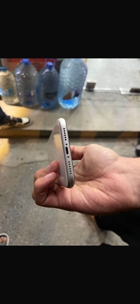 IPhone 11, Ağ, Simsiz şarj — Güzdək