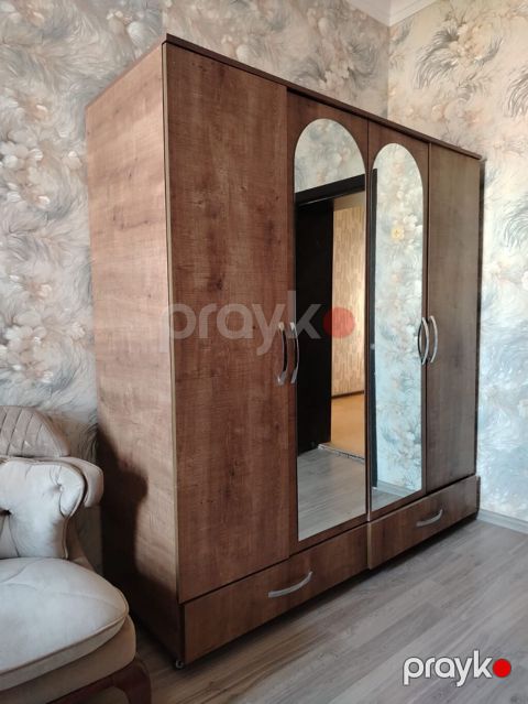 Geniş həcmli 4 qapılı paltar dolabı - Material: ağac teksturalı