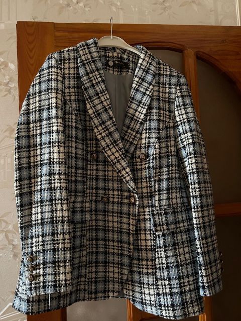 Qadınlar üçün klassik tweed dəbli blezer - Dizayn: İkiqat düyməli — Bakı