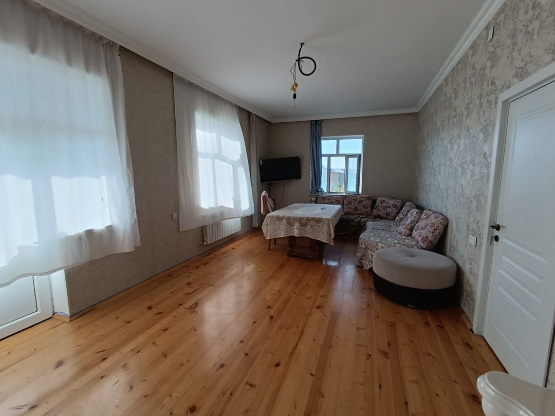 Villa kirayə verilir, Ü.Ələkbərov küç. ev 277 — Ev, villa, Bakı (7)