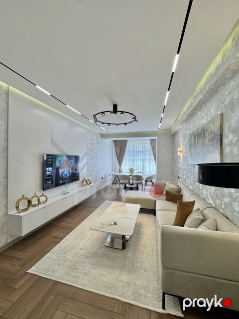 Satılır 4 otaqlı yeni tikili 141.7 m²