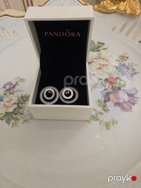 Pandora sırğa — Bakı