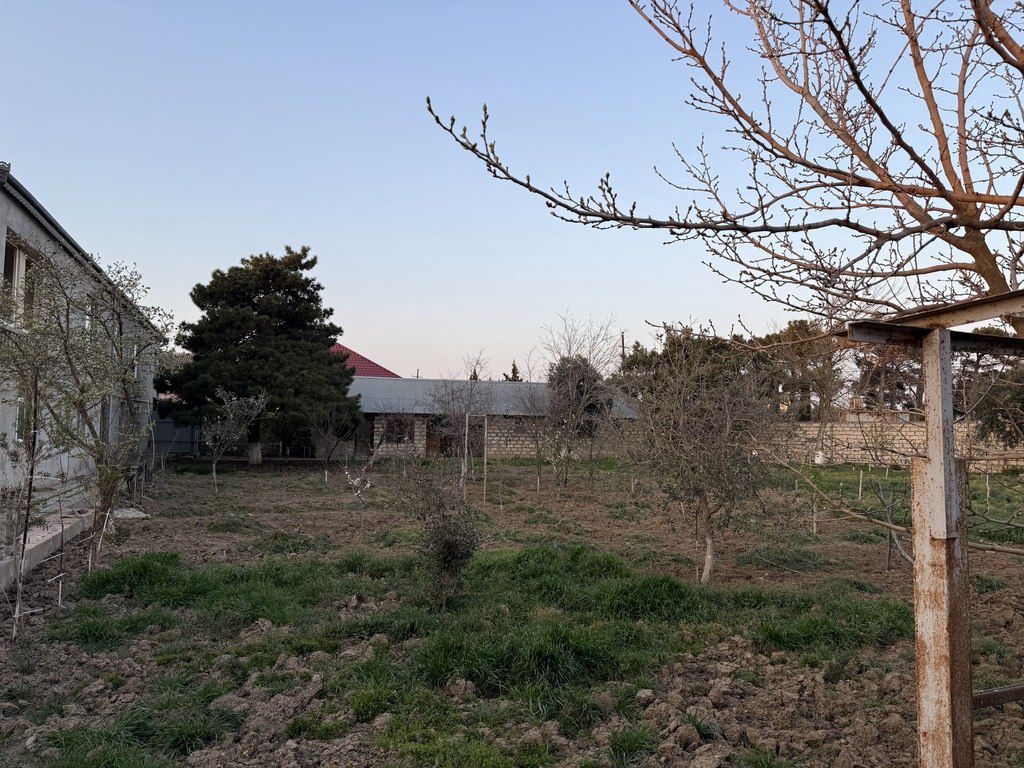 Satılır 4 otaqlı həyət evi/bağ evi 240 m² — Ev, villa, Bakı (4)