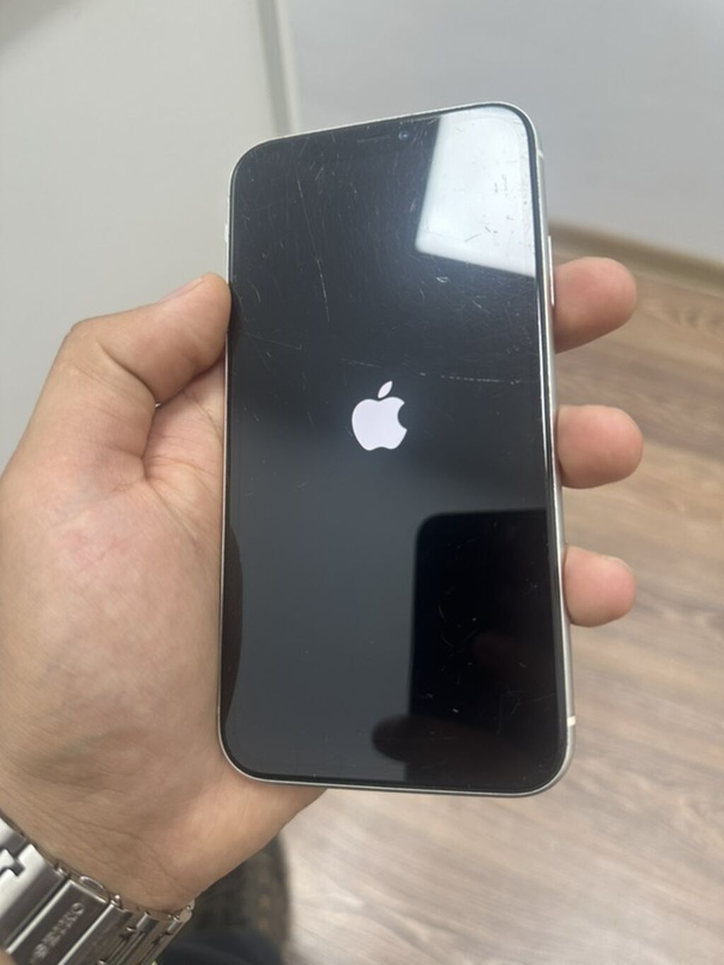 IPhone 11, Ağ, Face ID — Apple iPhone, Bakı (2)