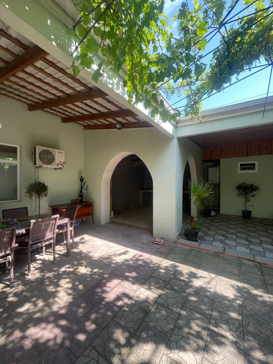 Satılır 5 otaqlı həyət evi/bağ evi 200 m² — Ev, villa, Bakı (11)