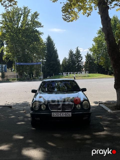 Mercedes E 240, 2.4 L, 1999 il, 412 000 km — Mingəçevir